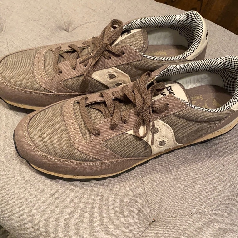 Saucony Jazz sneaker - NWOT condition, worn once